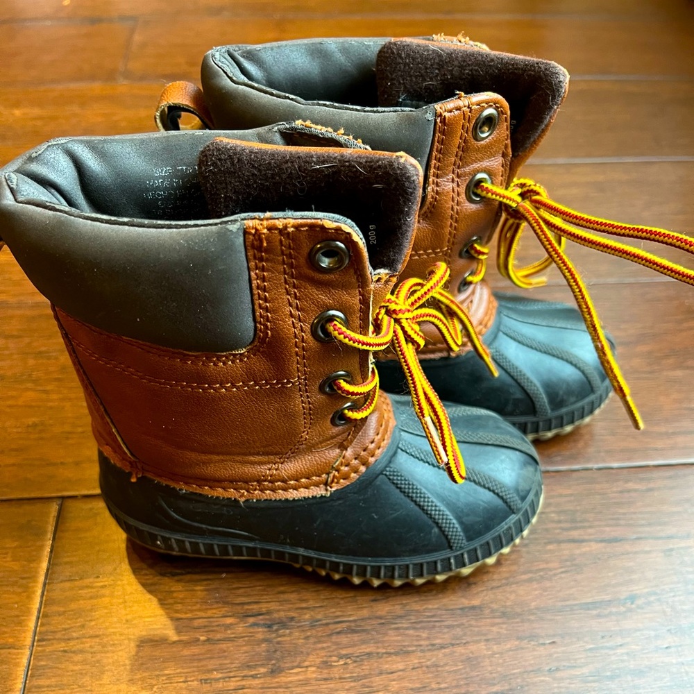 Gap toddler Thinsulate boots EUC